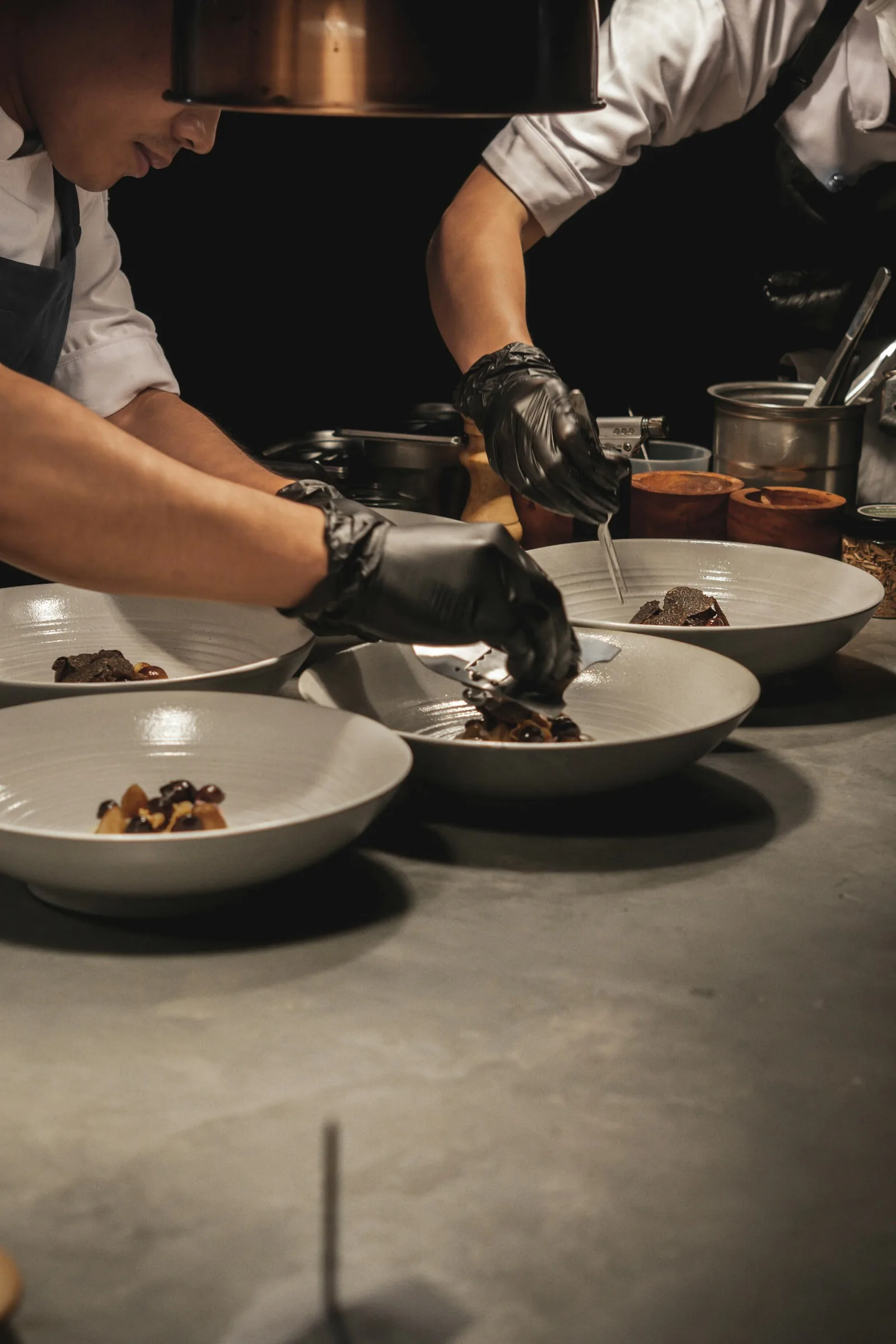 Gestes précis d’un chef au dressage